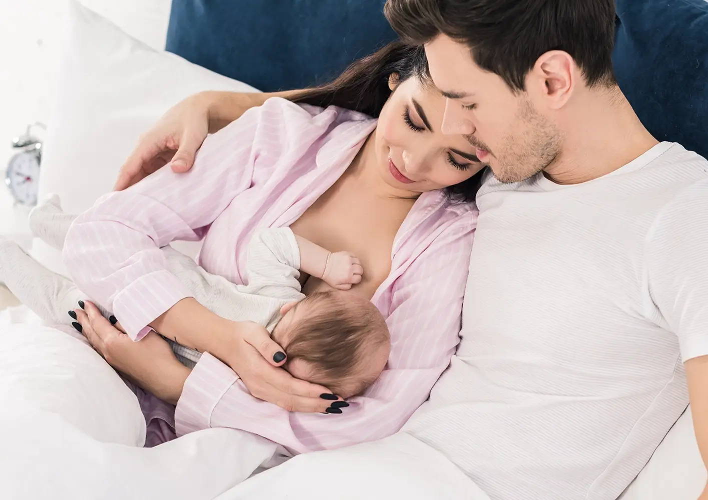 10 Ways to Support Breastfeeding Mothers